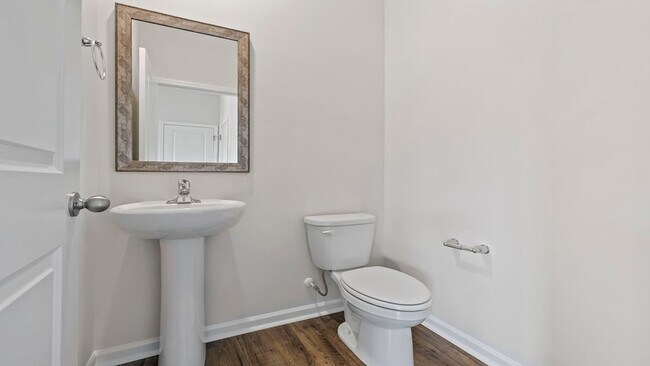 77 Marblewood St, Greenville, SC 29605 - photo 7