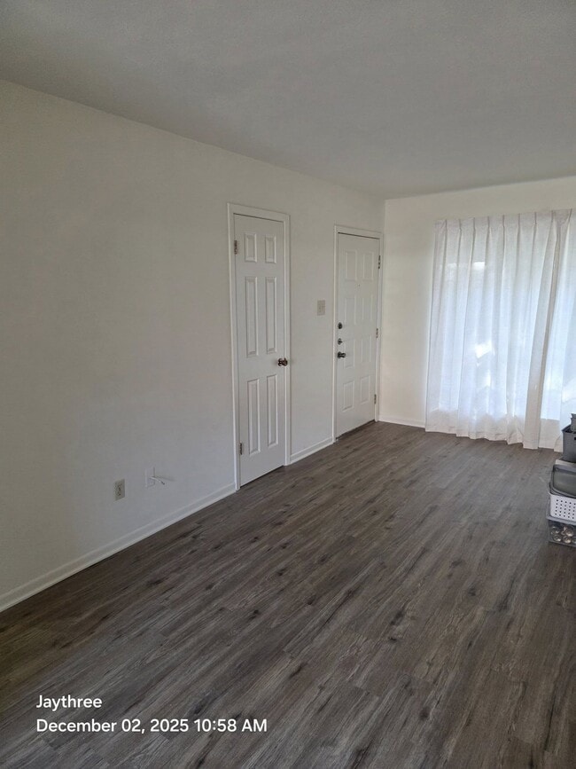 905 N 24th St unit L, Corsicana, TX 75110 - photo 3