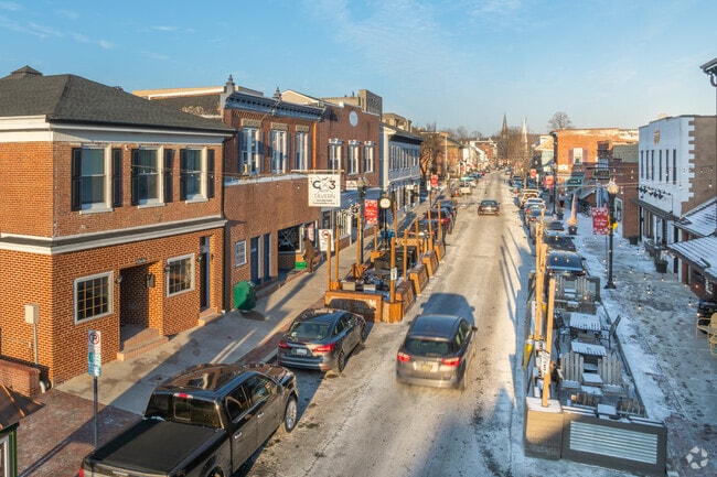 Downtown Elkton provides locals with restaurants, events, and convenient walkability to recreational activities.