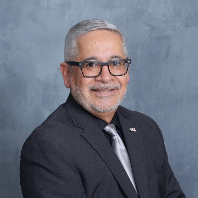 Agent Photo