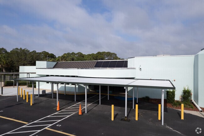 The entrance of the Ponte Vedra Palm Valley- Rawlings Elementary School.