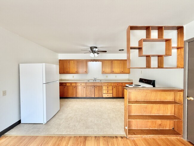 2113 Lake Point Dr unit 1, Madison, WI 53713 - photo 7