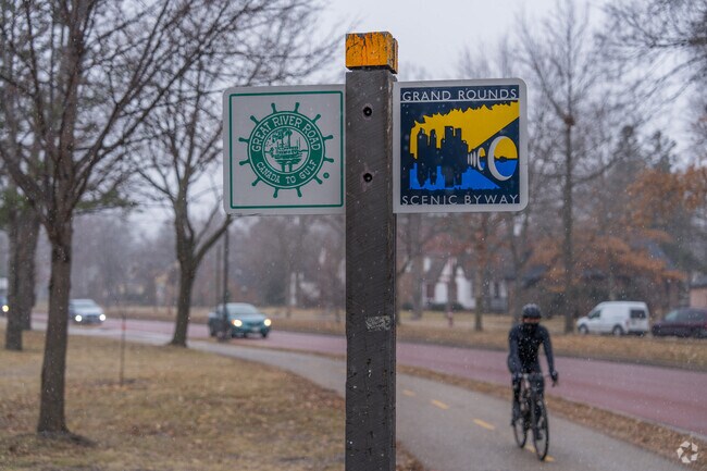 Bike and pedestrian trail along the River Parkway is accessible to Howe residents.
