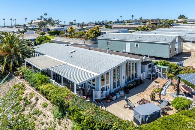 The Palomar Estates East is a large well-maintained park with nice views in Palomar Estates.