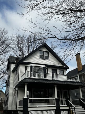 1314 W 106th St, Cleveland, OH 44102