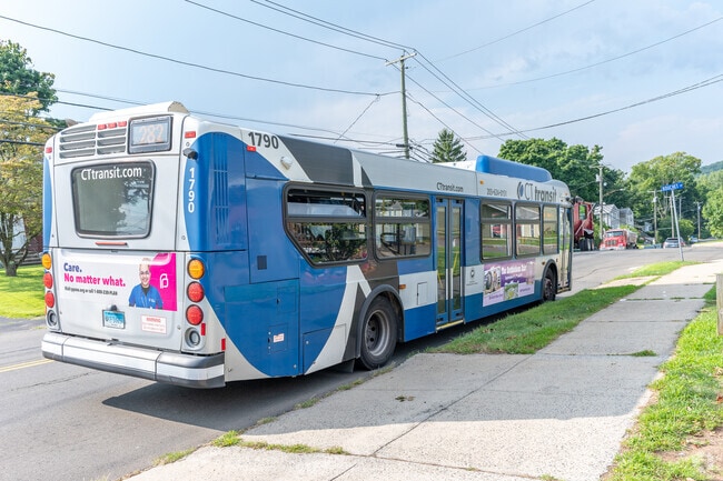 CT Transit buses help residents get around Fair Haven Heights, with many stops throughout.