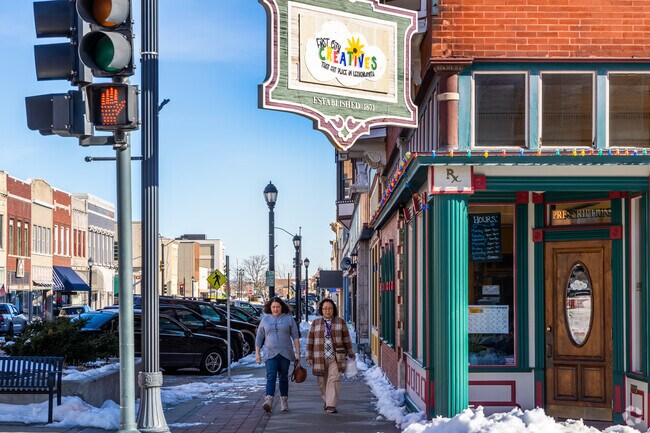 Leavenworth has a walkable downtown district across 28 blocks, with over 70 shops and restaurants filling a mix of classic brick buildings.