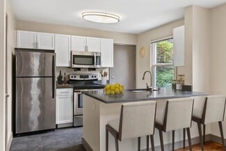 3040 NW Market St, Seattle, WA 98107