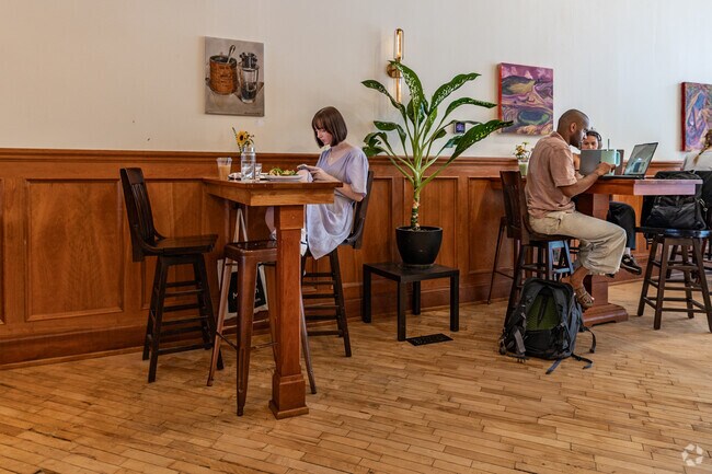 1900 Barker specializes in sourdough bread and french style pastries.
