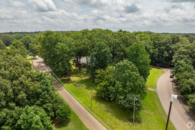 Faith Christian Academy offers classes from Kindergarten through 12th grade.