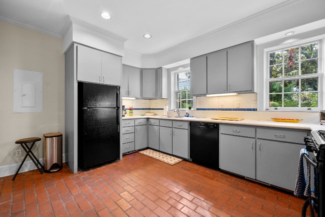 69 Anson St, Charleston, SC 29401 - photo 7