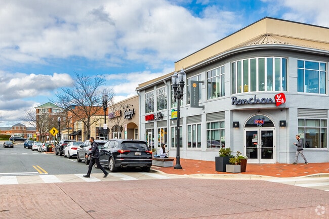 Market Square at Kentlands is a great place to find your new favorite restaurant.