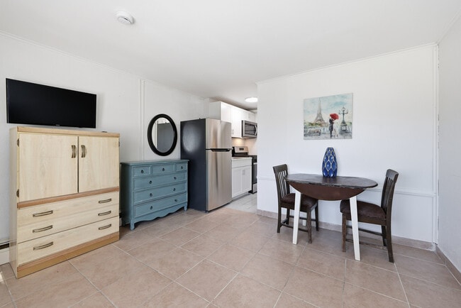 807 W New York Ave unit 110, Somers Point, NJ 08244 - photo 5