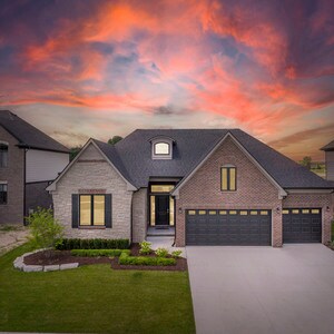 16885 Glenhurst Dr Unit 36899800, Macomb, MI 48044