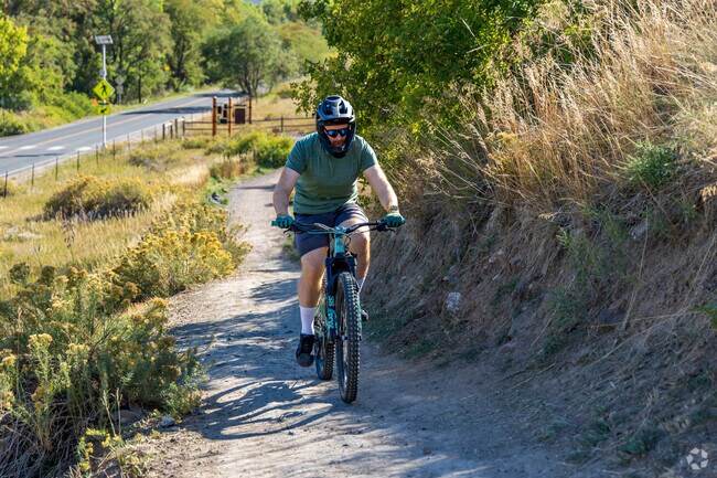 Those who would prefer to be in mountain territory are 6 miles from North Table Mountain.