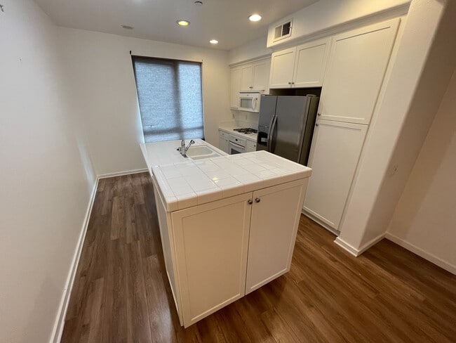 5405 W 149th Place unit 14, Hawthorne, CA 90250 - photo 5