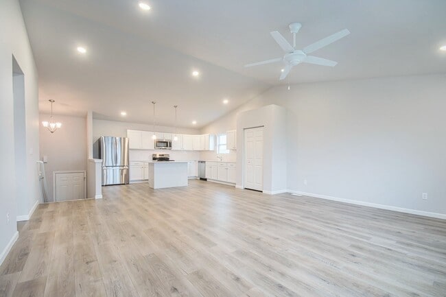 6848 Tyler Dr, South Bend, IN 46614 - photo 7