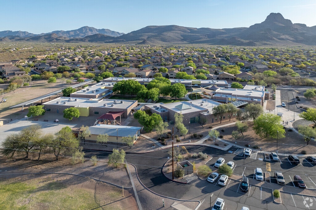 Tucson’s Rattlesnake Ridge Elementary School is rated an A- from Niche.com.