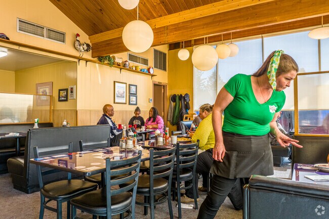 Gateway Breakfast House is perfect in everyway.