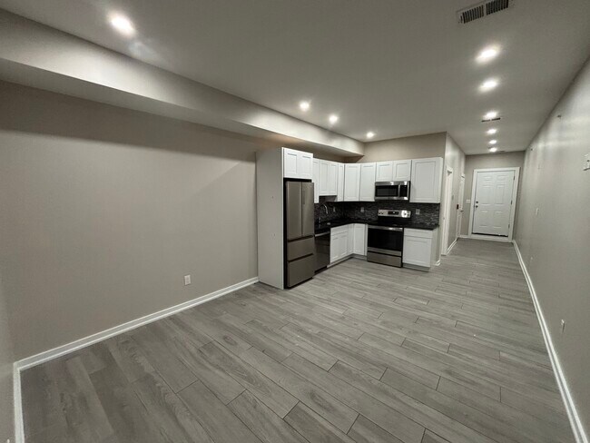 2222 N 17th St unit Basement, Philadelphia, PA 19132 - photo 5