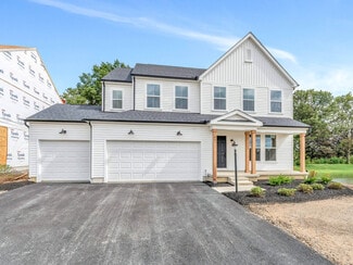 601 Hannahs SW, Pataskala, OH 43062