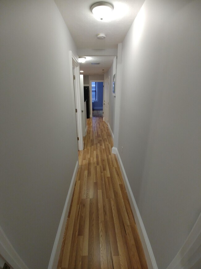 224 Hanover St unit 2, Boston, MA 02113 - photo 6