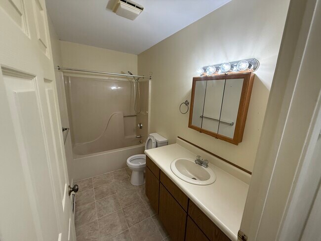 Old County Estates, Hampden, ME 04444 - photo 4