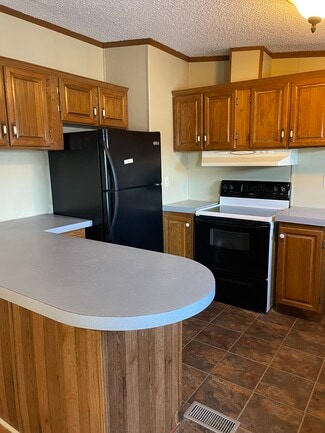 128 White Pine Blvd, New Albany, IN 47150