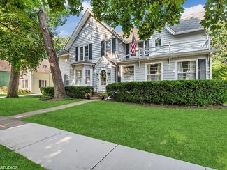 40 S Slusser St Unit 42, Grayslake, IL 60030