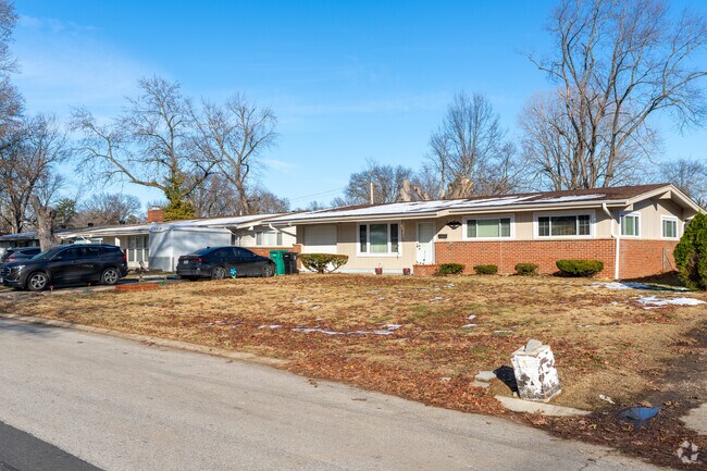 Mid-century Ranchers are the predominant style of home in Hathaway Manor.