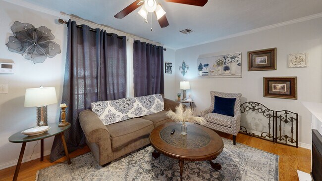 3832 NW 17th St, Oklahoma City, OK 73107 - photo 2