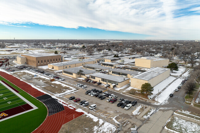 Wichita West High School, Wichita KS Rankings & Reviews - Homes.com