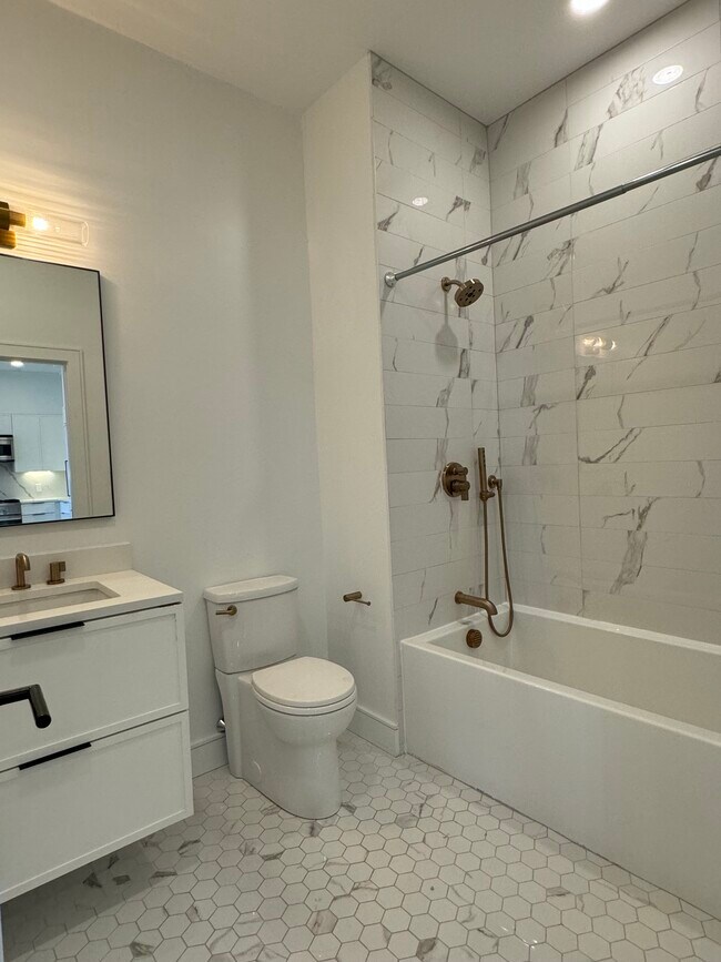 50 Lincoln St unit 603, Boston, MA 02135 - photo 5