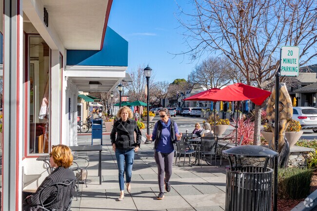 Downtown Los Altos rows of retail and dining options along Main and State streets.