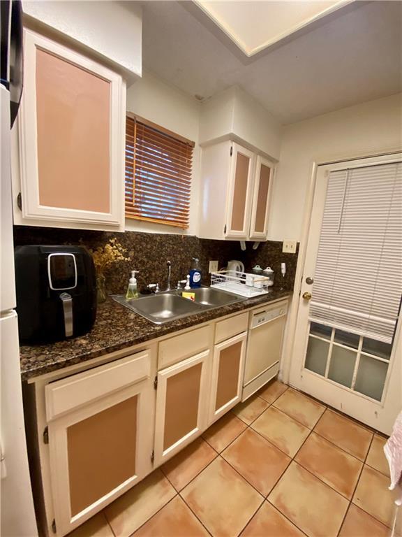 3111 Tom Green St unit 210, Austin, TX 78705 - photo 3