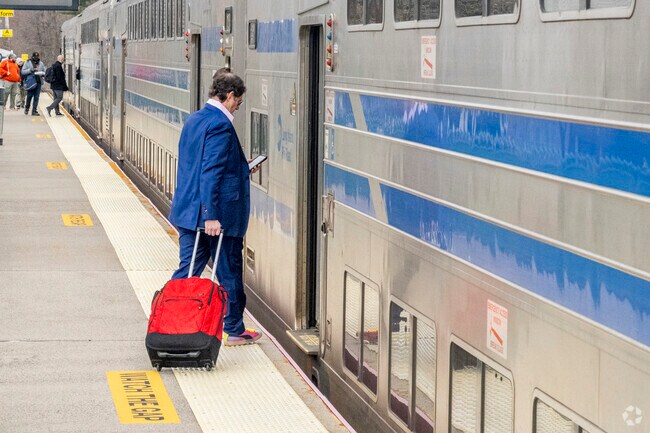 The LIRR station in nearby Roslyn offers affordable and easy access to NYC and all points west.