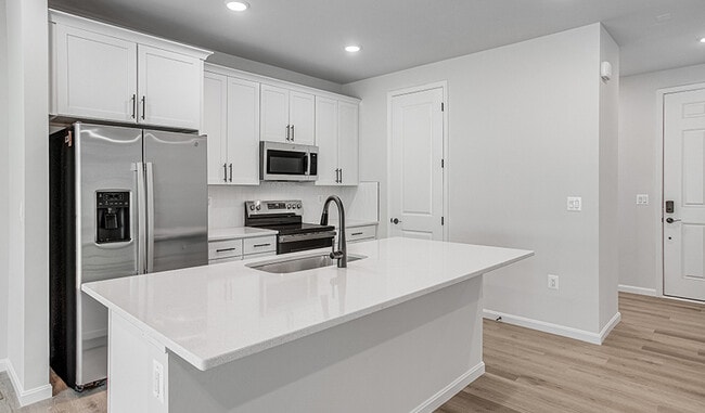 35615 Pine Needle Ln, Lake of the Woods, VA 22508 - photo 7