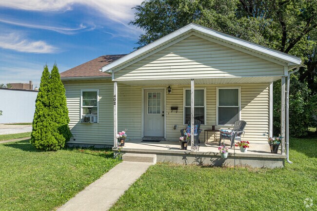 Bungalow style homes with detached garages are common in Near East.