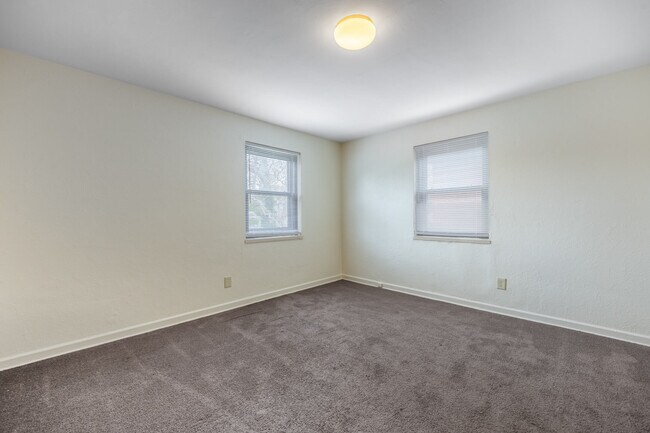 108 E Norman Ave unit 1, Dayton, OH 45405 - photo 3