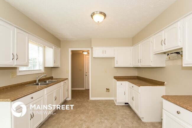 5883 Old Wellborn Trace, Lithonia, GA 30058 - photo 7