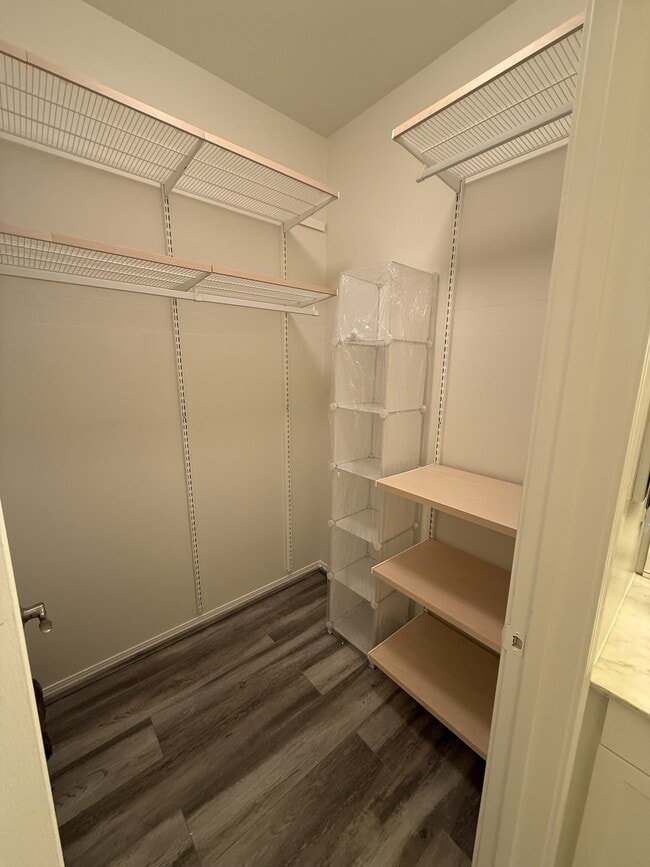 12035 Stanley Park Ct, Hawthorne, CA 90250