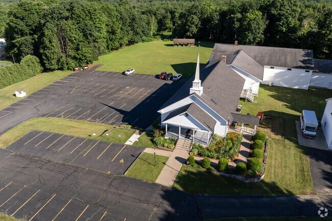 Calvary Baptist Christian School is located in Easthampton, MA.