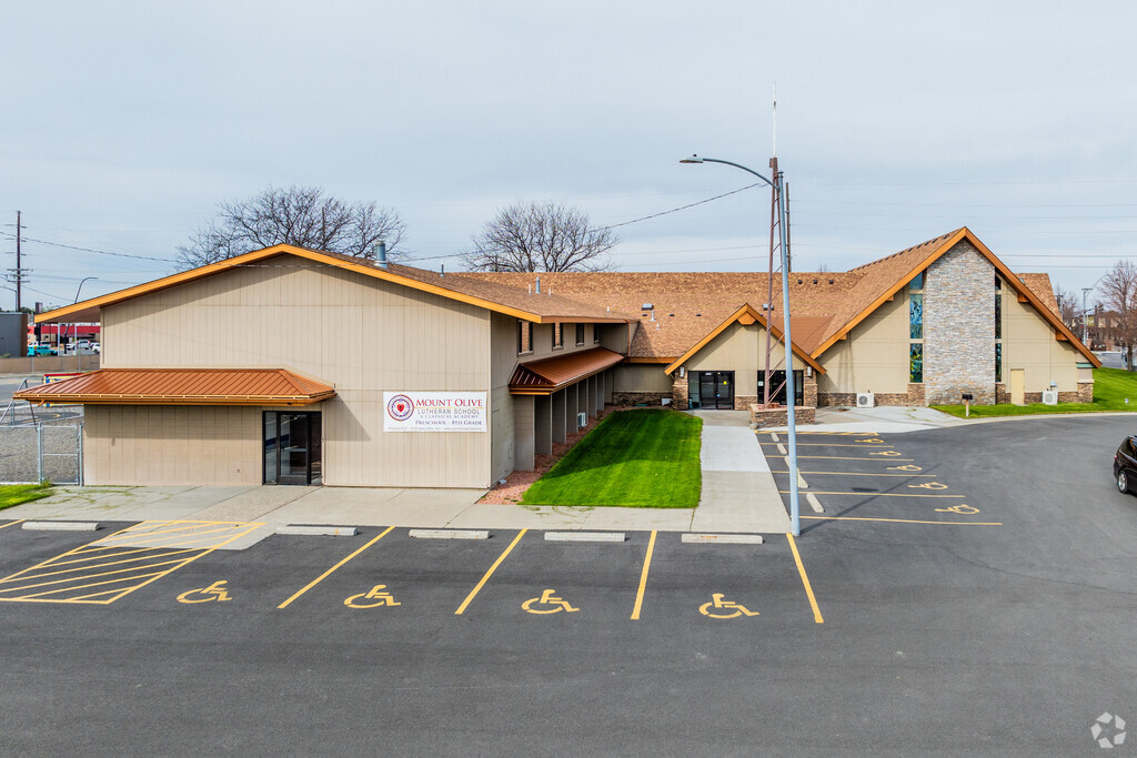 Mount Olive Lutheran School is located in Billings.
