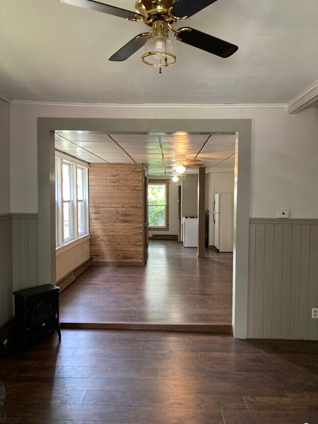 1320 Otter St, Franklin, PA 16323 - photo 2