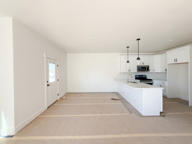 1893 N 70 W, Tooele, UT 84074 - photo 6