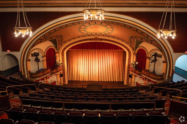 The Somerville Theatre in Davis Square offers balcony seating for live performances.