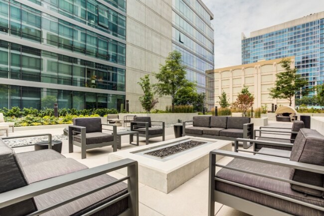 98 E 14th St, Chicago, IL 60605 - photo 7