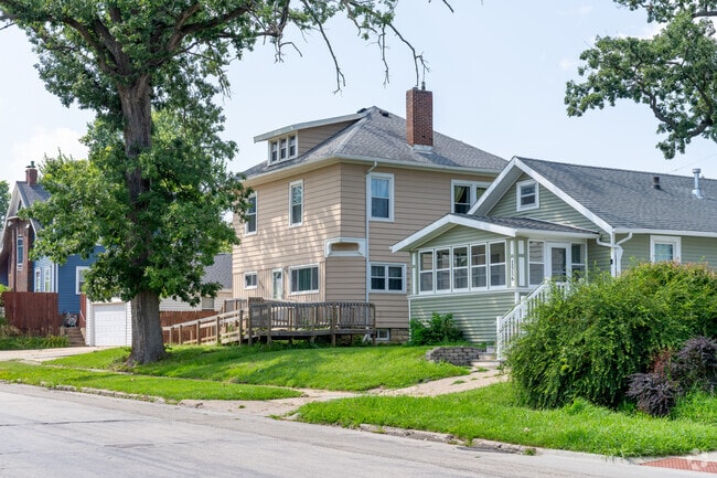 Charming homes in the Mound View residential area, where every window tells a story.