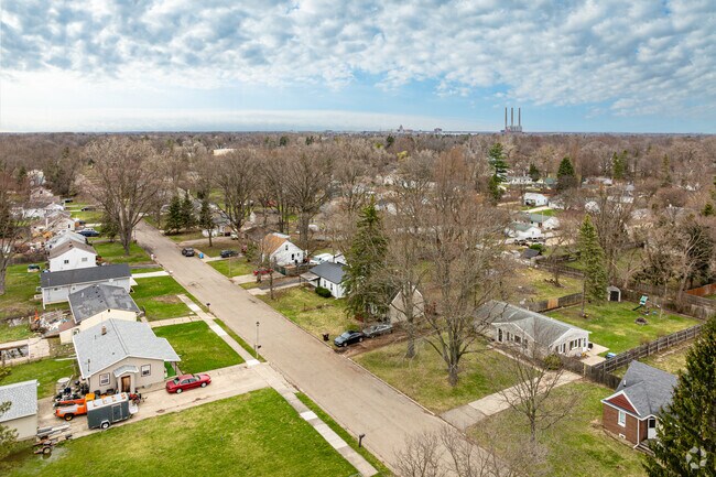 Pleasant Grove is loosely arranged into a grid with a popular church and park on the north end.