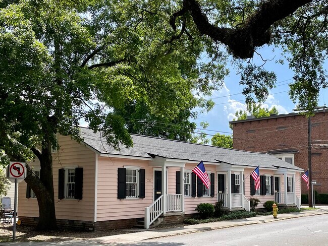 Triplex on West Taylor Street